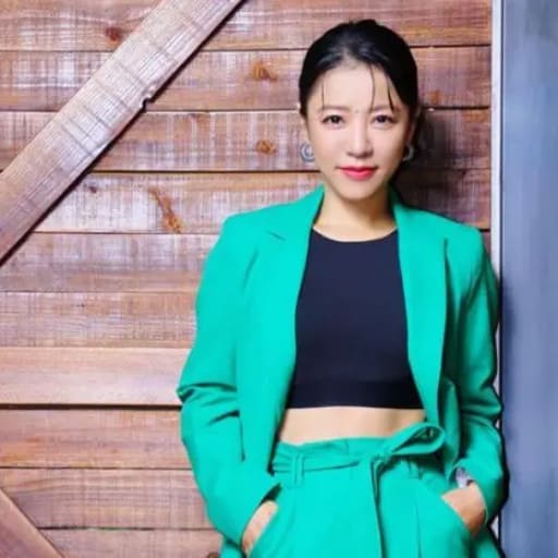 Della Ding Dang Toronto Tickets